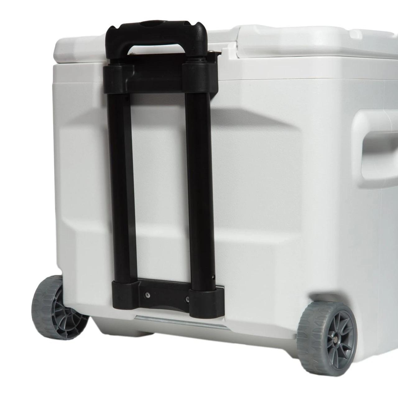Igloo Marine Ultra Quantum 28 Quart Roller Cooler 6 Igloo Marine Ultra Quantum 28 Quart Roller Cooler - Image 4
